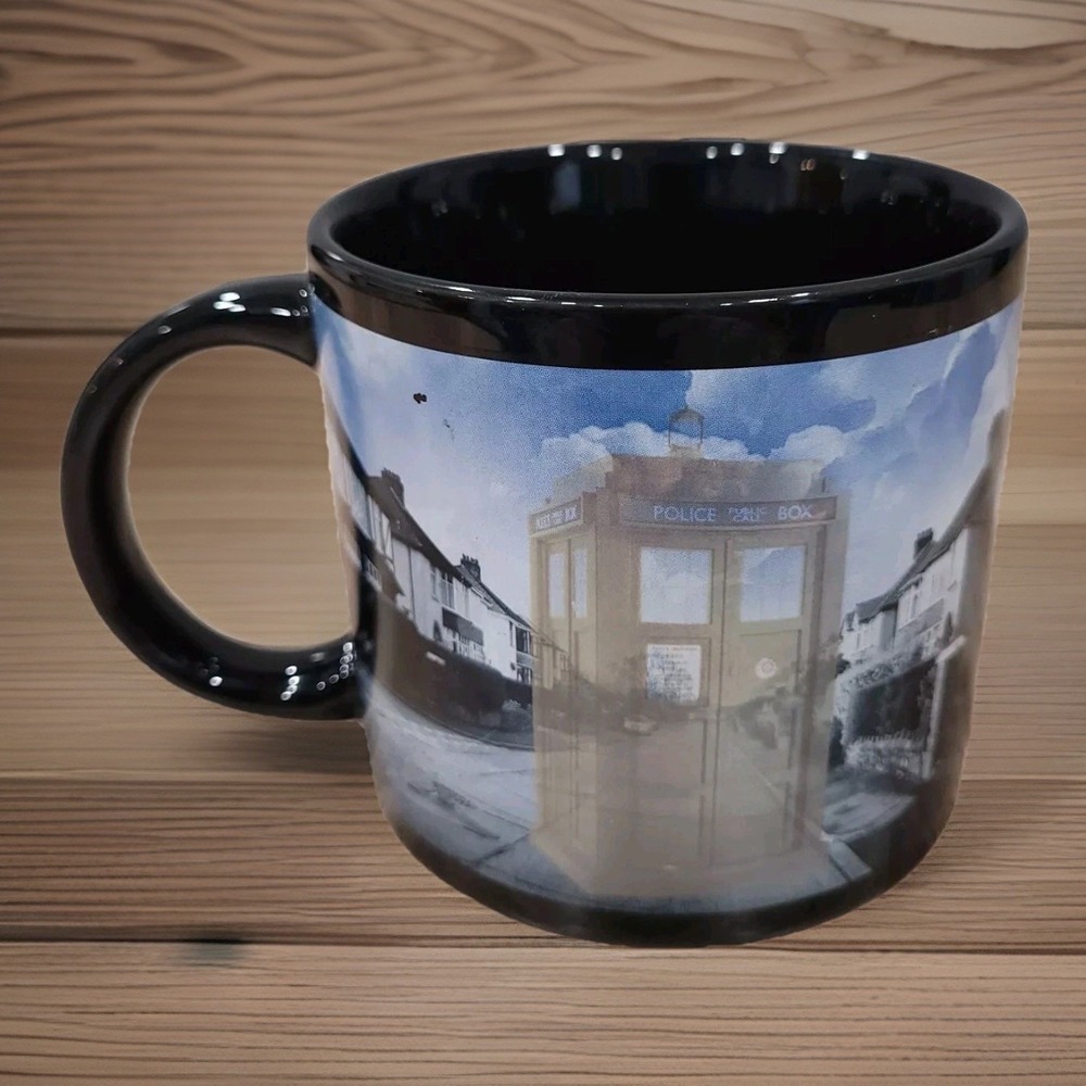 Doctor‎ Who Coffee Mug Disappearing Tardis 12 oz Unemployed Philosophers Guild